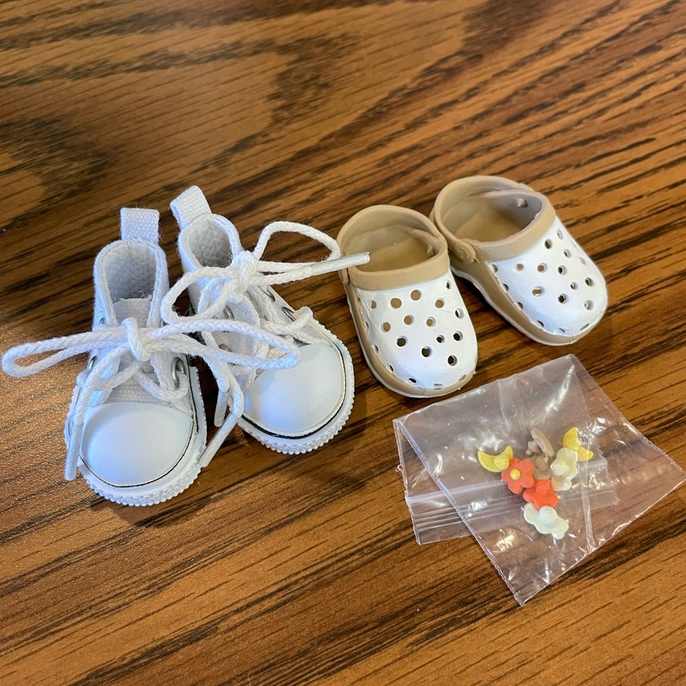 Labubu shoes set